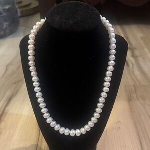 Elegant White Pearl Necklace and Bracelet